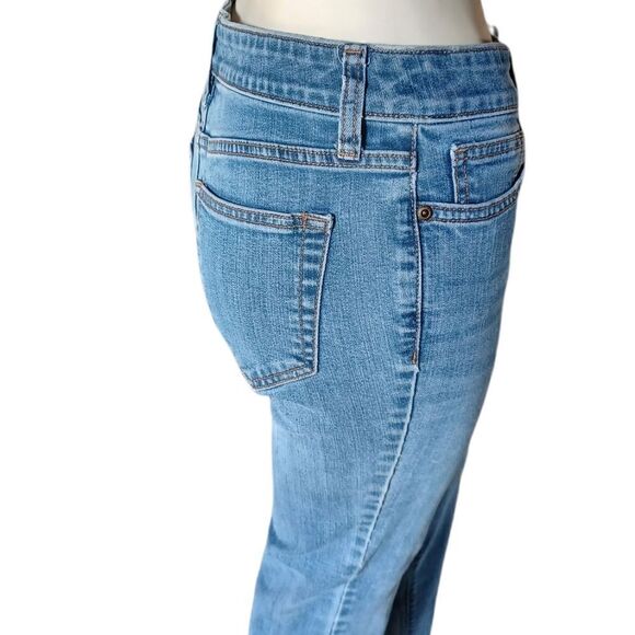 584247..... St John's Bay Straight leg Jeans Size 4P, W26" 27"Inseam 9" Rise - Picture 3 of 6